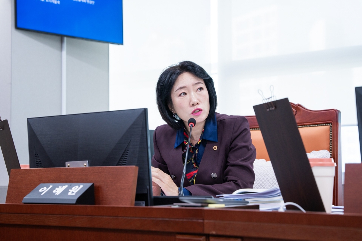 경기도의회 이혜원 의원, 집행부 질타..."도 자체사업인데 시군이 90% 부담…원칙도 기준도 없다"